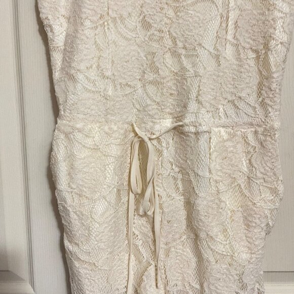 ZARA Women's Ecru Floral Lace Tie Waist Button Spaghetti Strap Romper Medium - Picture 4 of 9